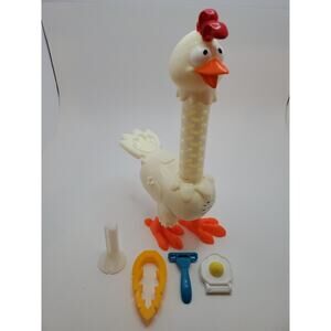 Play-Doh Animal Crew Cluck-a-Dee Feather Fun Chicken Toy Farm Animal Playset